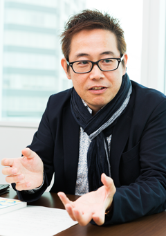 小崎恭弘（こざき・たかひろ）　1968年生まれ。2015年より大阪教育大学教育学部 准教授。NPO法人ファザーリング・ジャパン顧問。