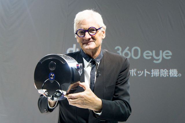 2014年9月に開催されたダイソン 360 Eyeの発表会にはダイソン創業者のジェームズ・ダイソン氏が登壇した