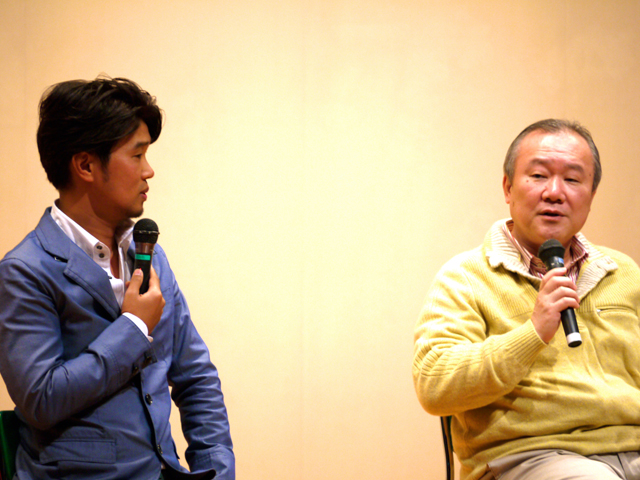 左から、豪田トモさん、池川明さん