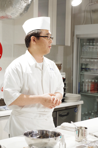 服部栄養専門学校・日本料理・主席教授の一枚田清行先生