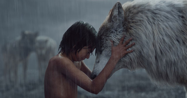 モーグリと母オオカミのラクシャは深い絆で結ばれる