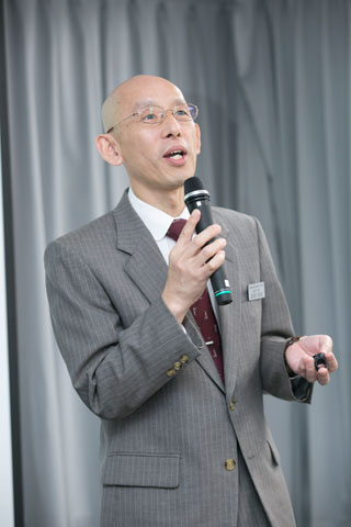 セミナーで話すSS-1算数担当の前田昌宏先生