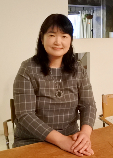 設計の仕事のかたわら、住まいに関する記事執筆やアドバイスも行っている井上恵子さん。