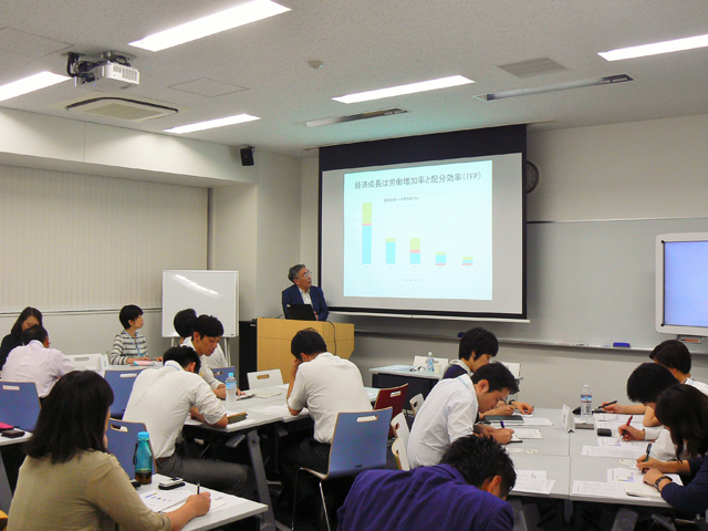 昭和女子大学で行われた「労働法制の変化と『働き方』研究会」
